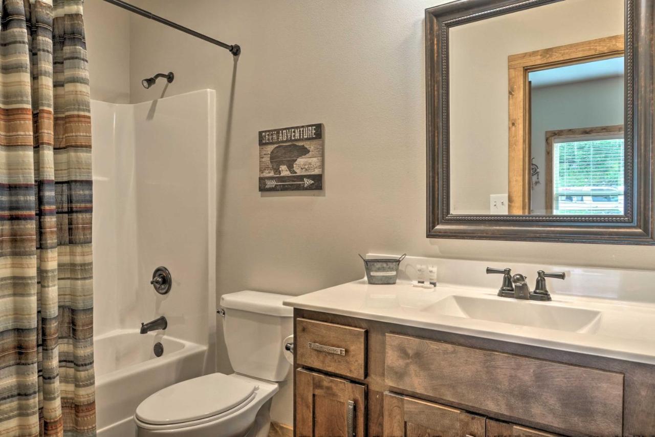 Branson West Cabin With Pool Access And Golfing Exterior foto
